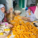 Bhabinkamtibmas Lombok Barat Dukung Distribusi Jagung ke Bulog